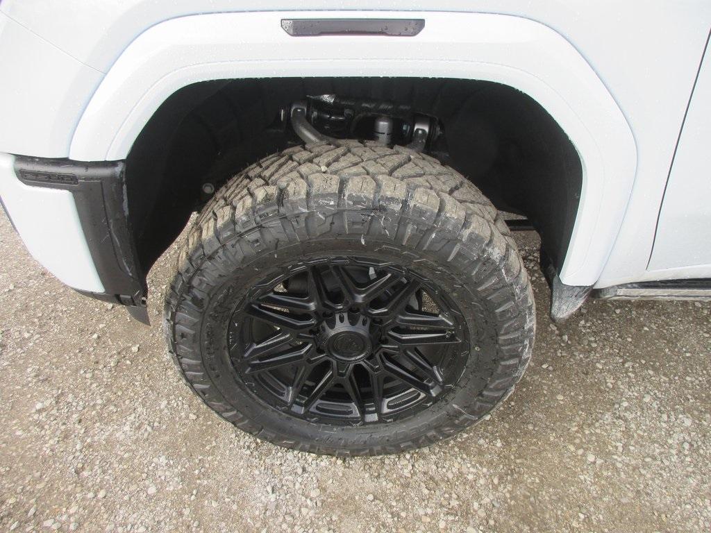 new 2026 GMC Sierra 2500 car, priced at $100,999