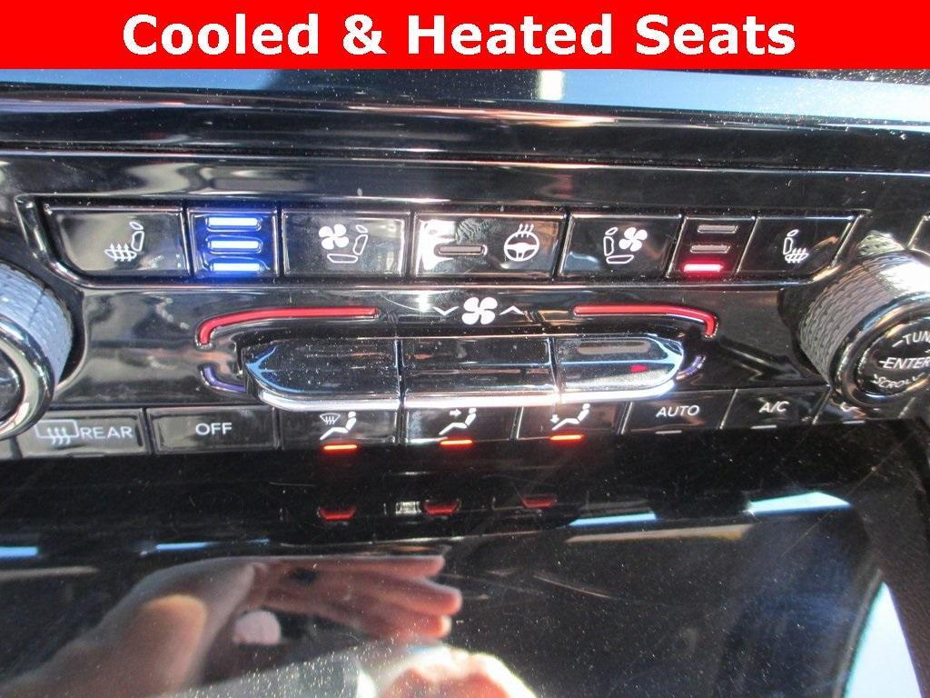 used 2022 Jeep Grand Cherokee car, priced at $38,995