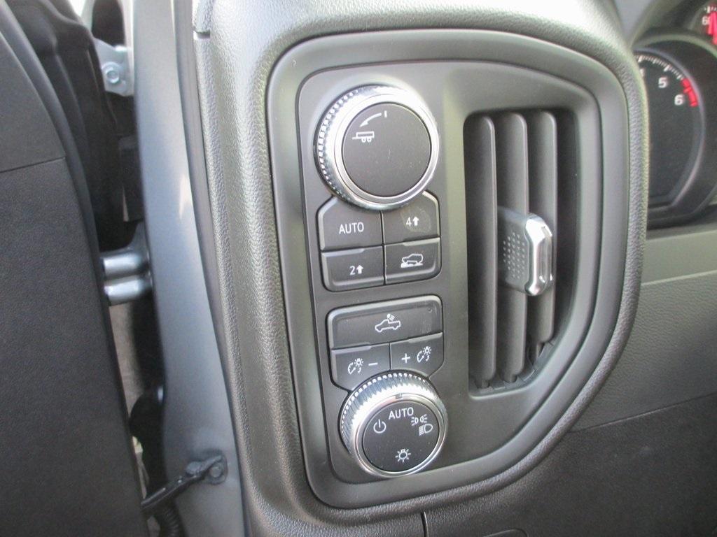 new 2025 GMC Sierra 1500 car, priced at $43,891