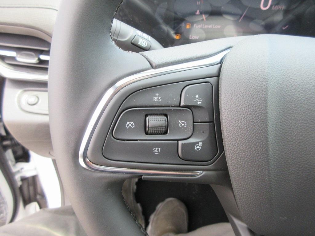 new 2025 Buick Envista car, priced at $26,307