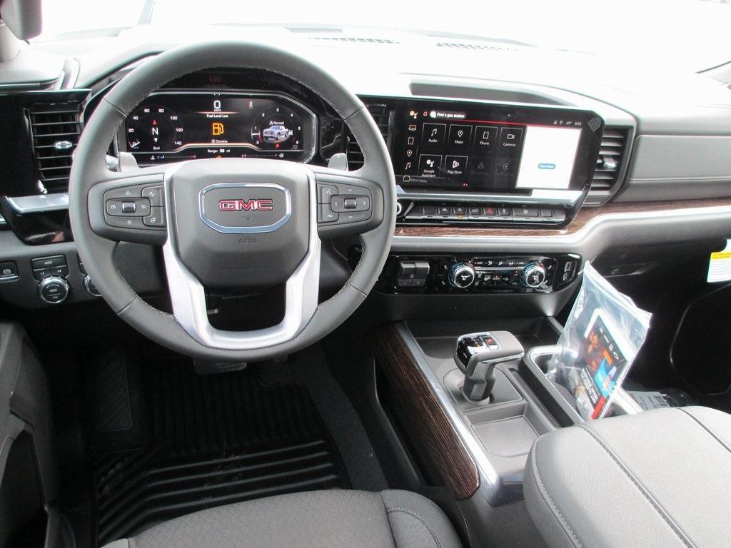 new 2025 GMC Sierra 1500 car, priced at $53,111