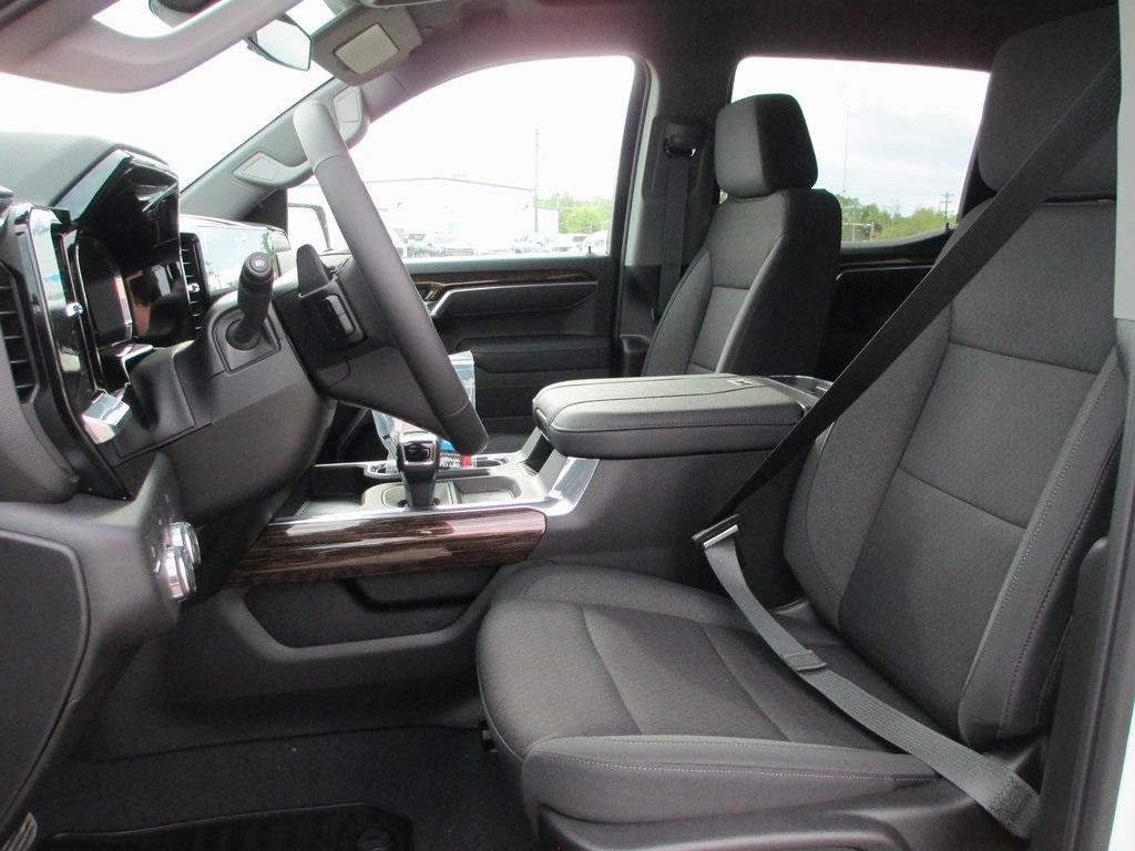 new 2025 GMC Sierra 1500 car, priced at $53,111