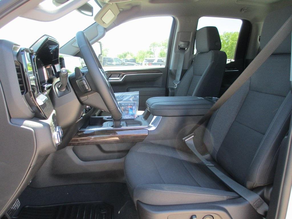 new 2025 GMC Sierra 1500 car, priced at $56,885