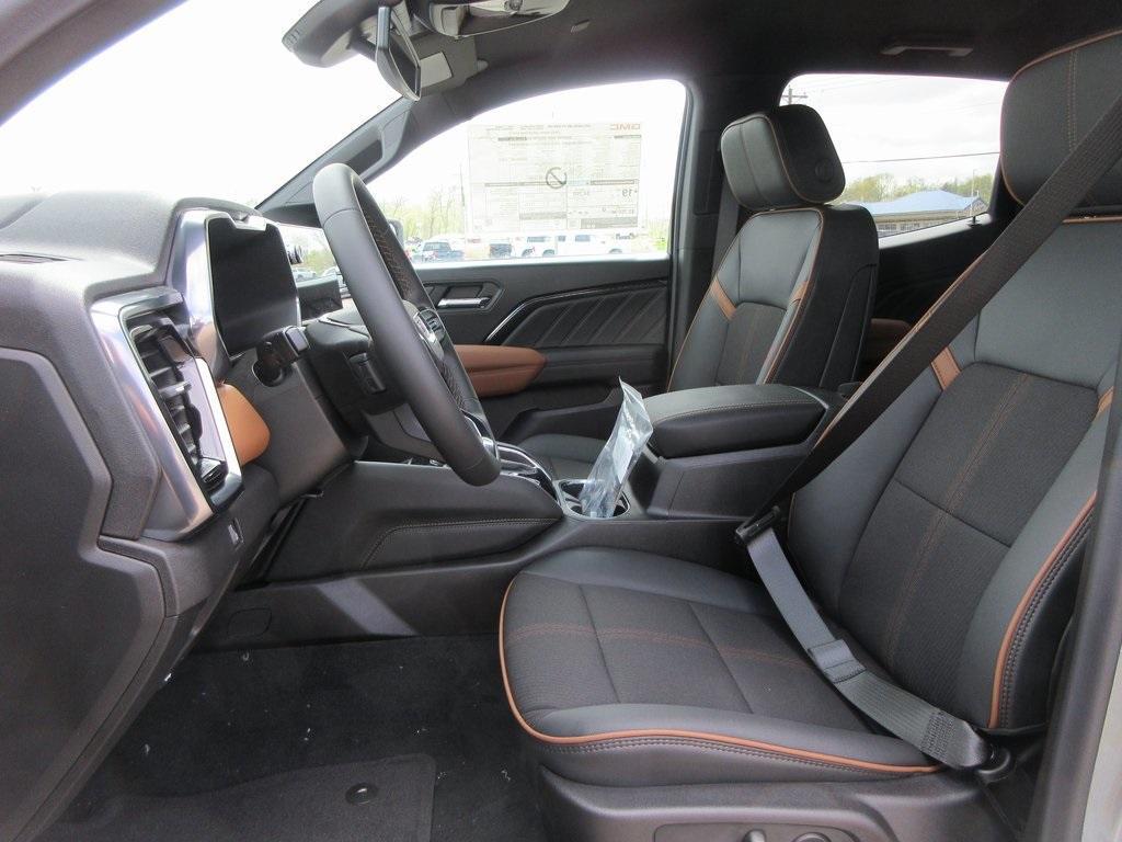new 2025 GMC Canyon car, priced at $45,791