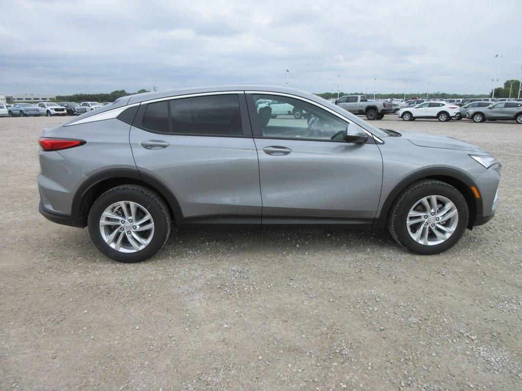 new 2025 Buick Envista car, priced at $24,752