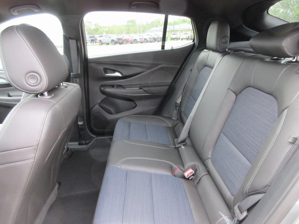 new 2025 Buick Envista car, priced at $24,752