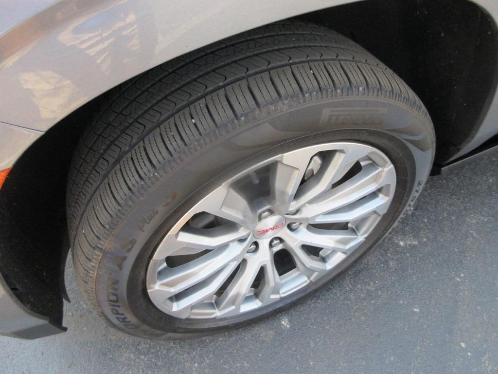 used 2021 GMC Yukon car, priced at $41,995