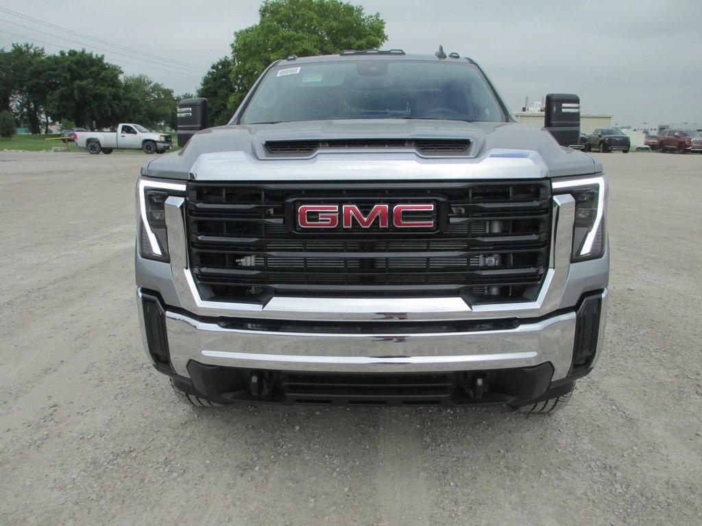 new 2025 GMC Sierra 3500 car, priced at $64,965