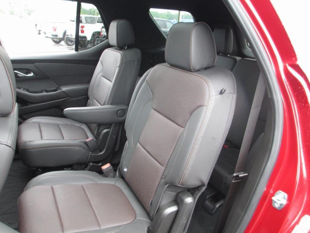 used 2023 Chevrolet Traverse car, priced at $39,995