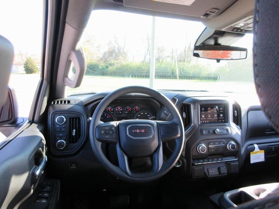 new 2025 GMC Sierra 1500 car, priced at $45,121