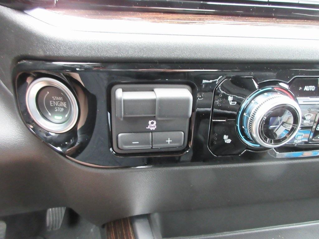 new 2025 GMC Sierra 1500 car, priced at $51,902