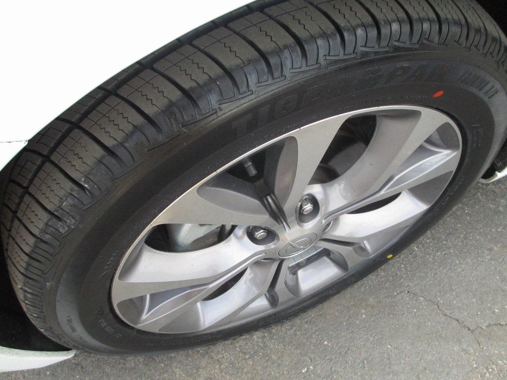 used 2019 Chrysler Pacifica car, priced at $15,495