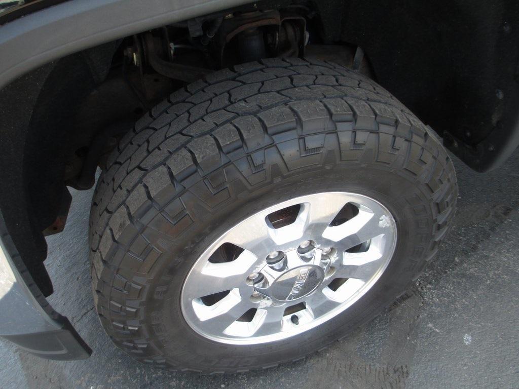 used 2015 GMC Sierra 2500 car, priced at $34,995