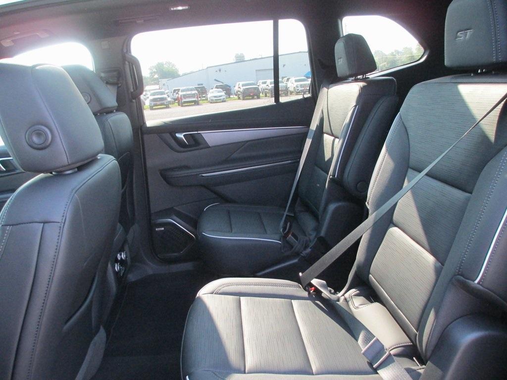 new 2025 Buick Enclave car, priced at $54,820