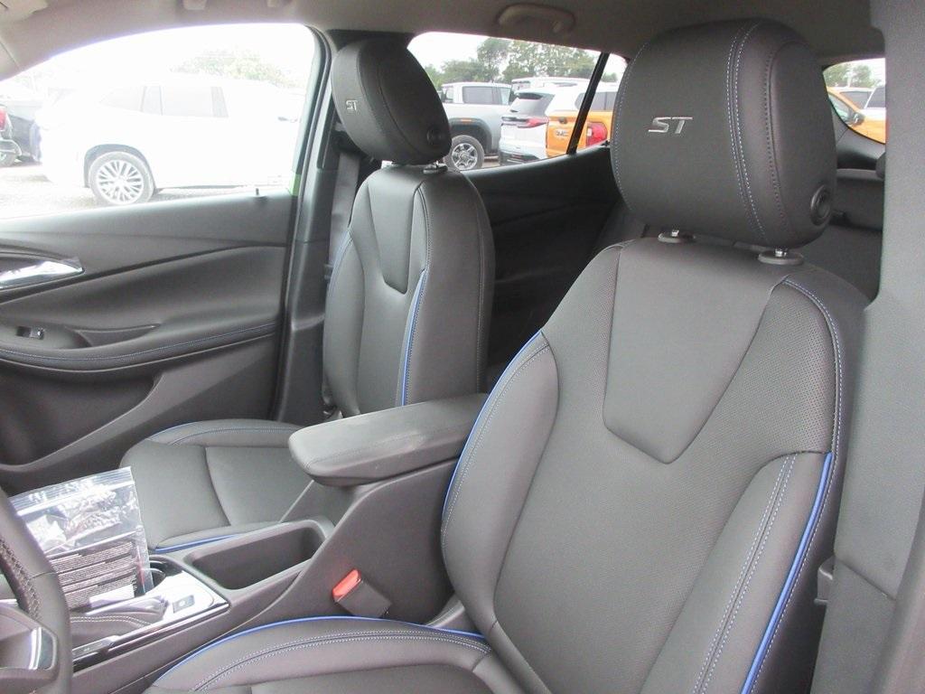 new 2026 Buick Encore GX car, priced at $24,586