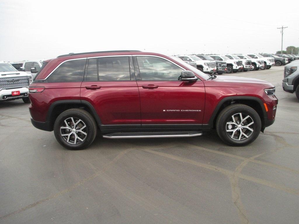 used 2024 Jeep Grand Cherokee car, priced at $36,995