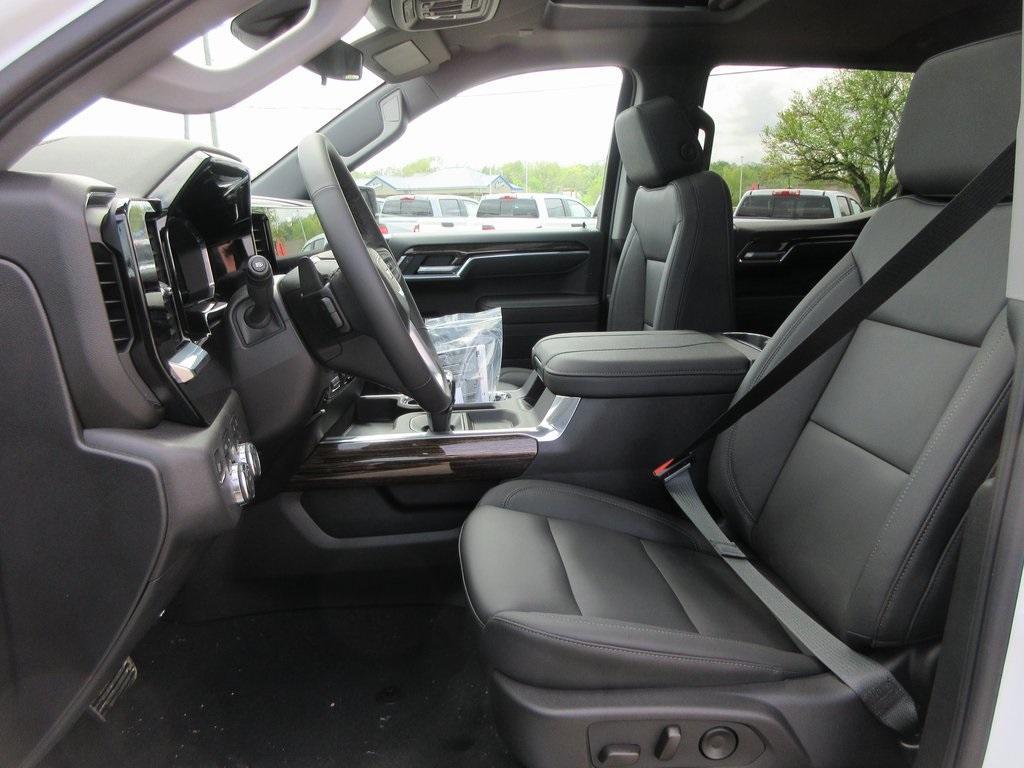 new 2025 GMC Sierra 1500 car