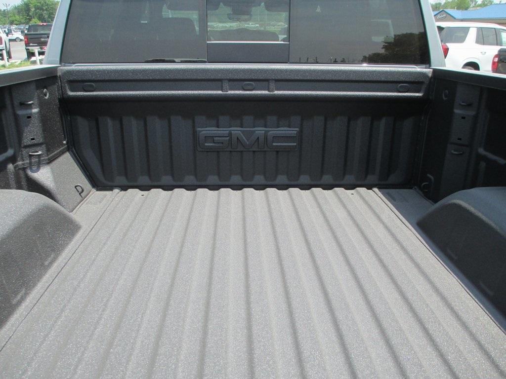 new 2025 GMC Sierra 1500 car, priced at $65,487