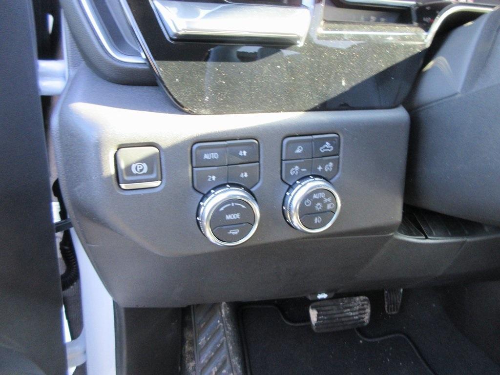 new 2025 GMC Sierra 1500 car, priced at $61,094