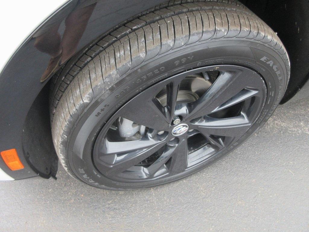 used 2022 Buick Envision car, priced at $22,995