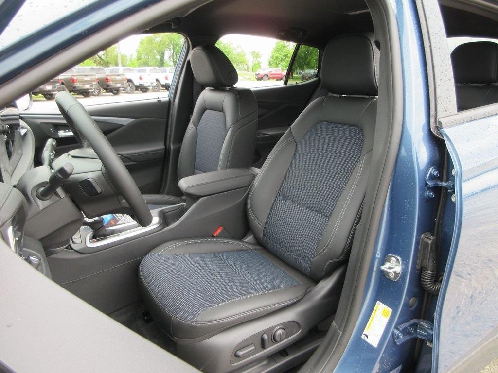 new 2025 Buick Envista car