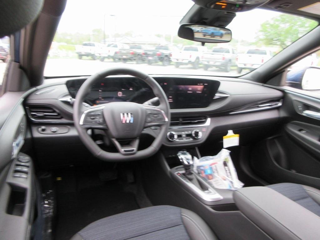 new 2025 Buick Envista car