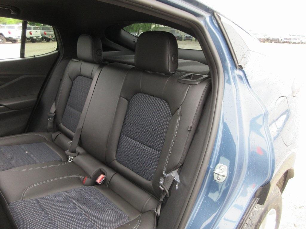 new 2025 Buick Envista car