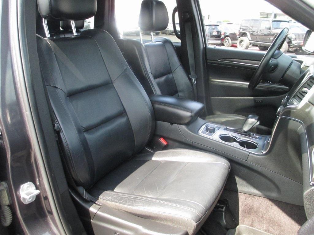 used 2018 Jeep Grand Cherokee car, priced at $17,995