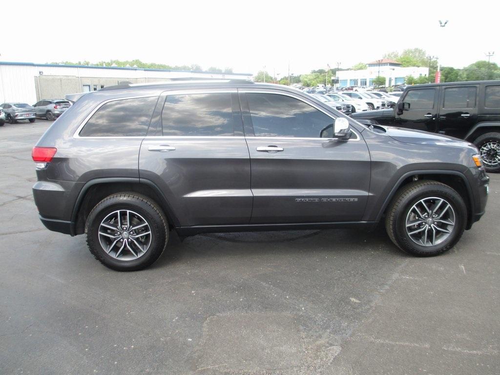 used 2018 Jeep Grand Cherokee car, priced at $17,995