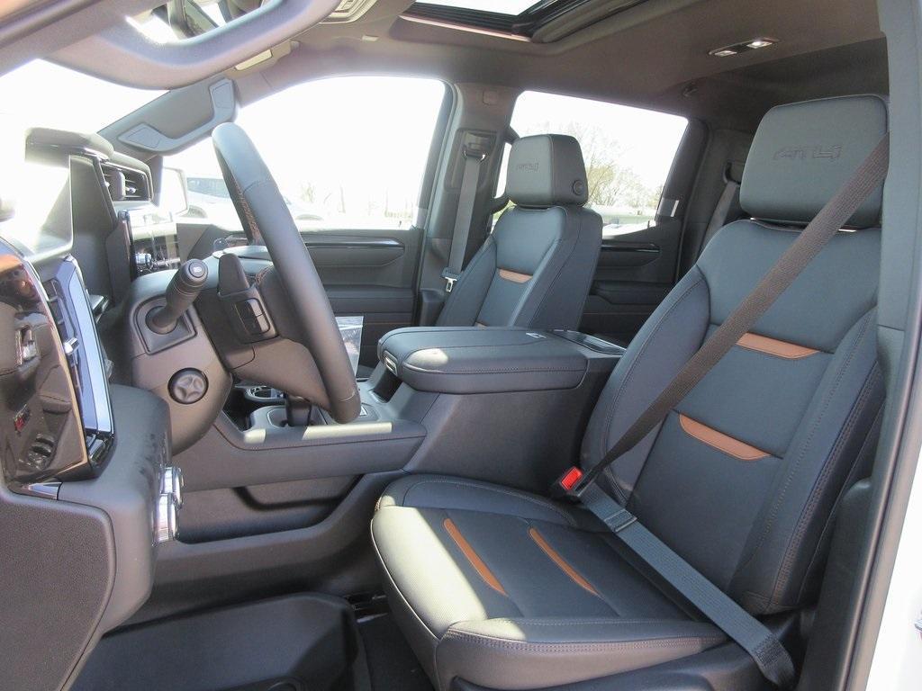 new 2025 GMC Sierra 1500 car, priced at $68,406