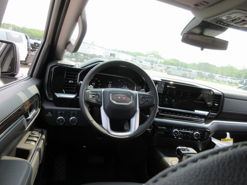 new 2025 GMC Sierra 1500 car, priced at $59,102