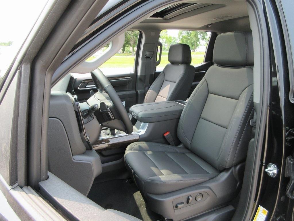 new 2025 GMC Sierra 1500 car, priced at $59,102