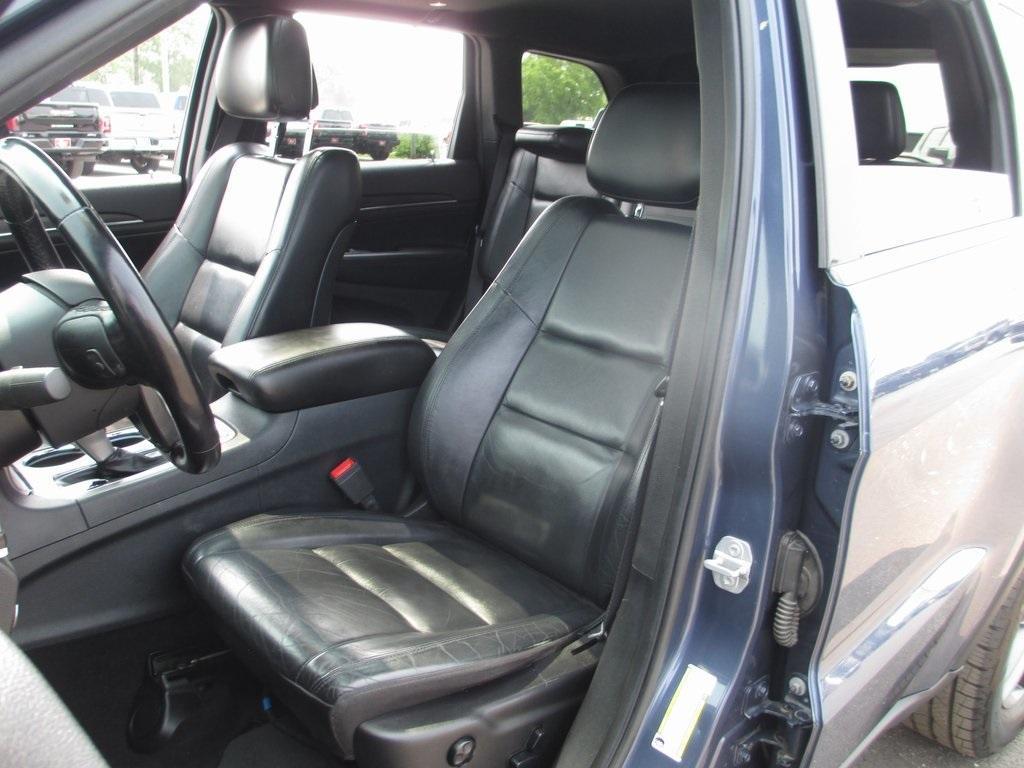 used 2020 Jeep Grand Cherokee car, priced at $21,495