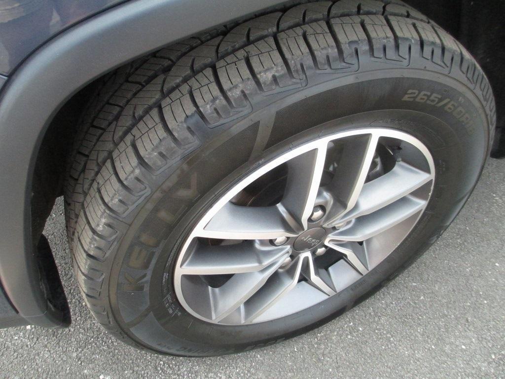 used 2020 Jeep Grand Cherokee car, priced at $21,495