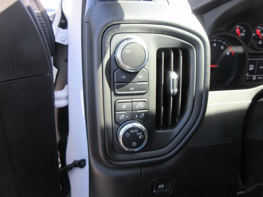 new 2025 GMC Sierra 2500 car, priced at $49,196
