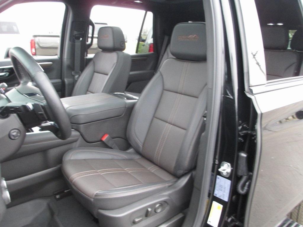 used 2025 Chevrolet Tahoe car, priced at $79,995
