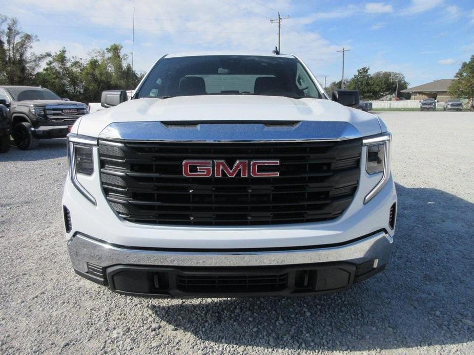 new 2025 GMC Sierra 1500 car, priced at $42,069