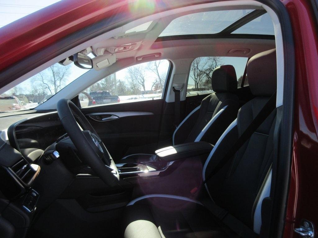 new 2025 Buick Envision car, priced at $39,284