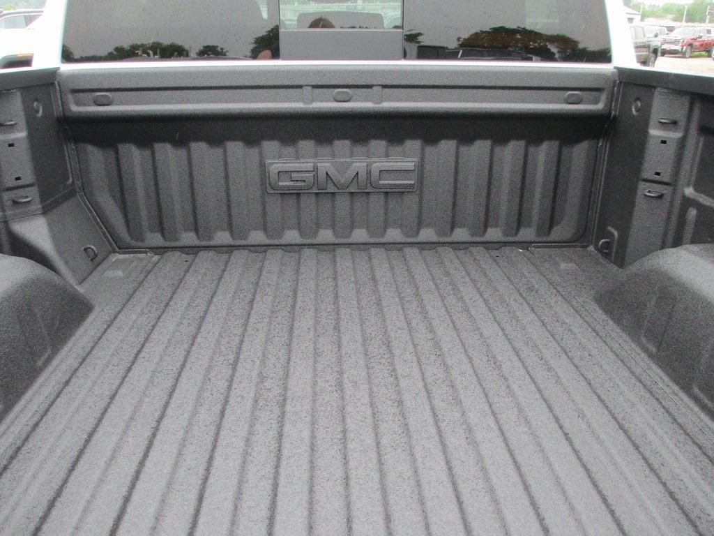 new 2025 GMC Sierra 1500 car, priced at $57,355