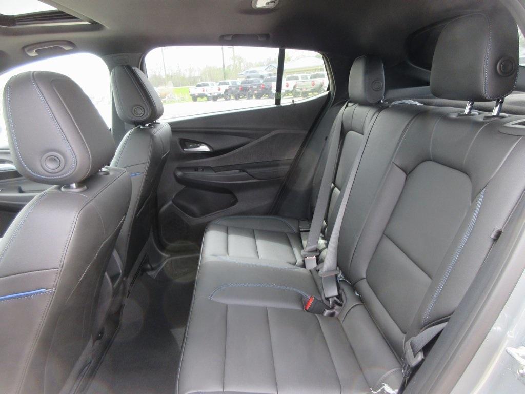 new 2025 Buick Envista car, priced at $28,172