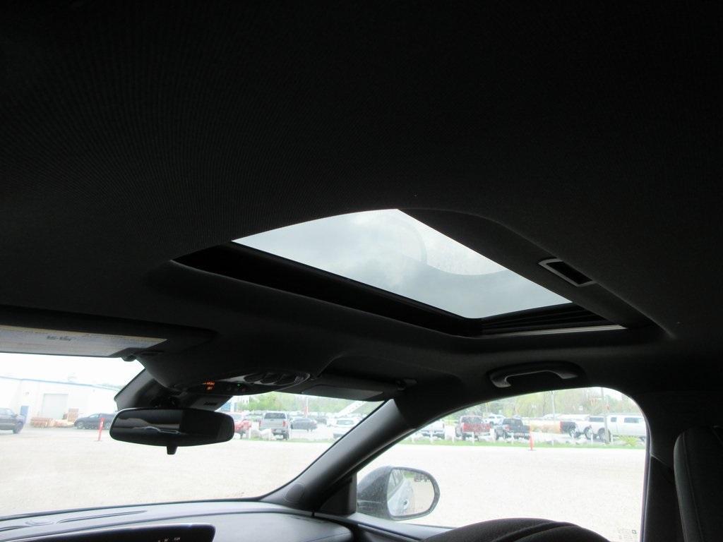 new 2025 Buick Envista car, priced at $28,172
