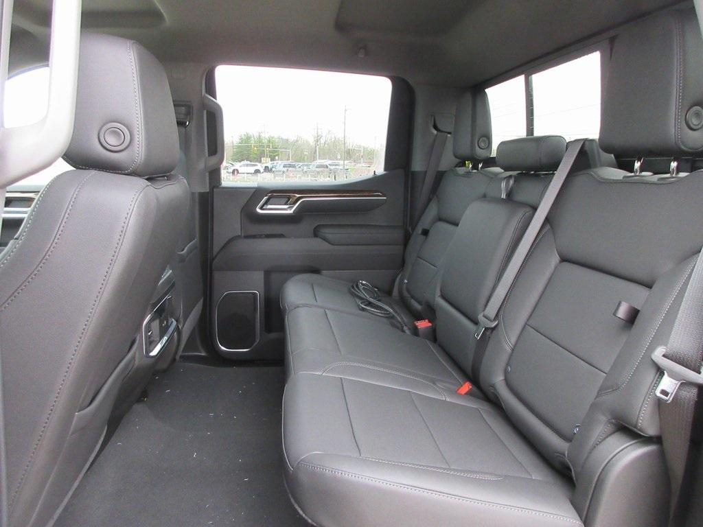 new 2025 GMC Sierra 1500 car, priced at $58,946