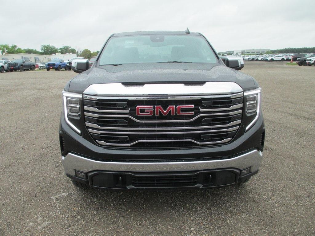 new 2025 GMC Sierra 1500 car, priced at $57,028