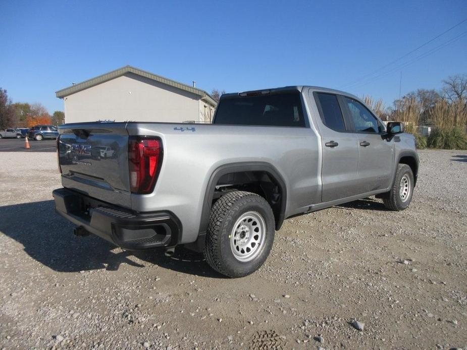 new 2025 GMC Sierra 1500 car, priced at $45,242