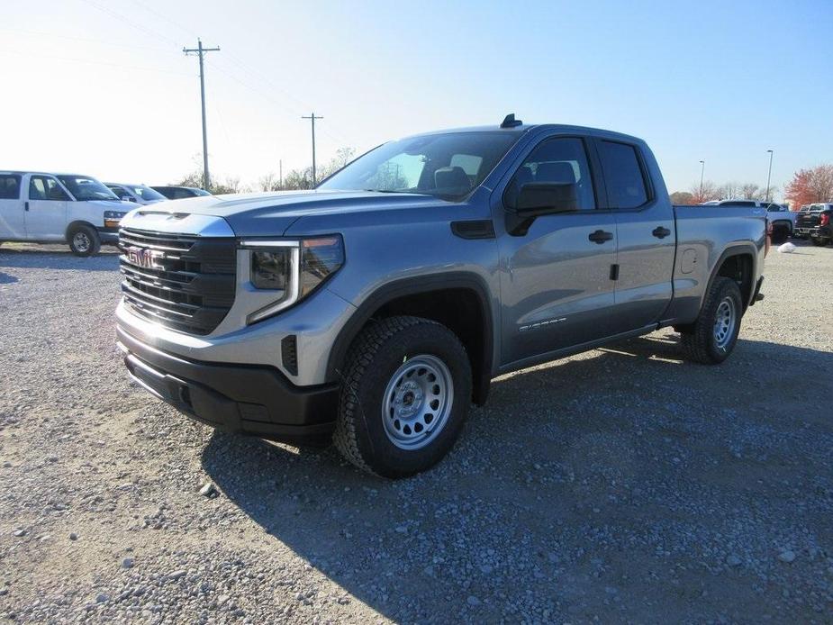 new 2025 GMC Sierra 1500 car, priced at $45,242