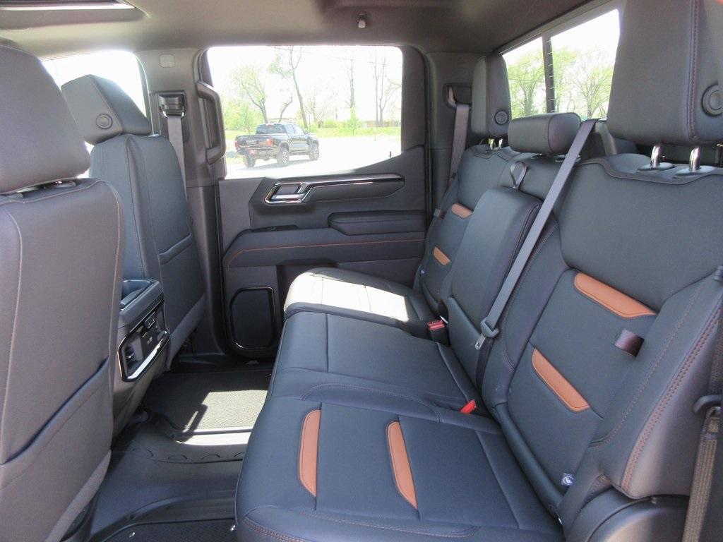 new 2025 GMC Sierra 1500 car, priced at $65,136