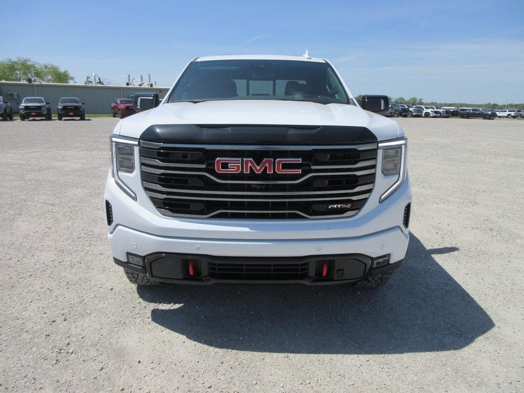 new 2025 GMC Sierra 1500 car, priced at $65,136