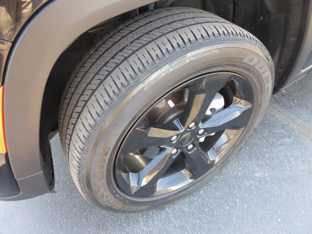 used 2022 Jeep Grand Cherokee L car, priced at $30,995