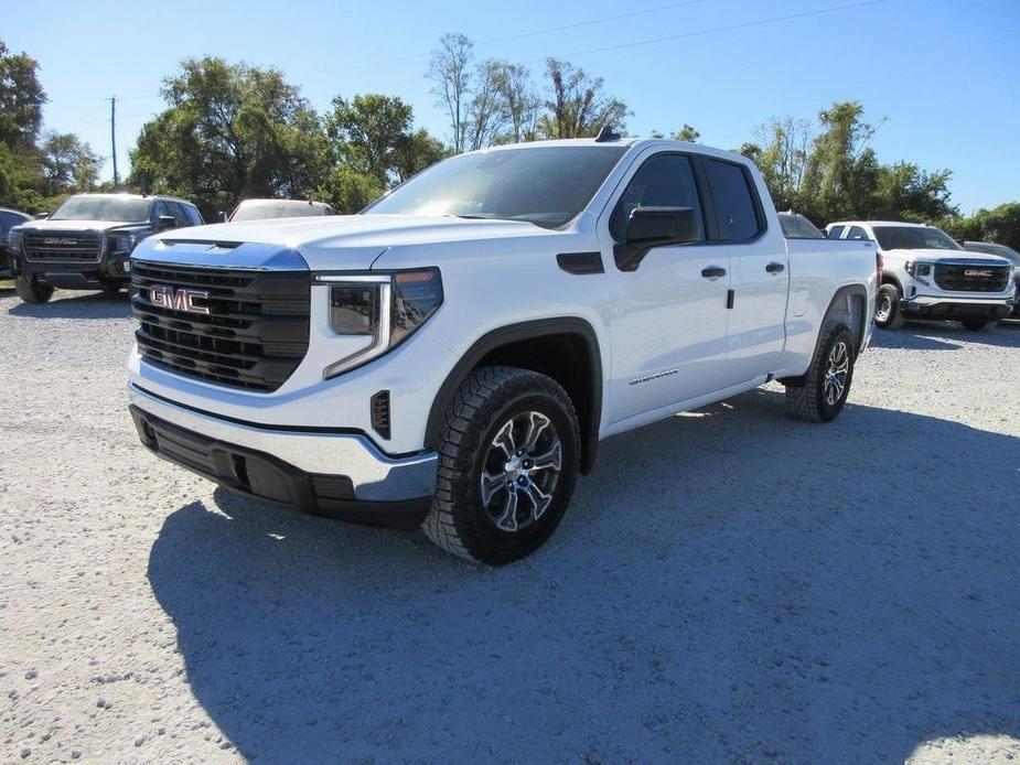 new 2025 GMC Sierra 1500 car, priced at $46,826