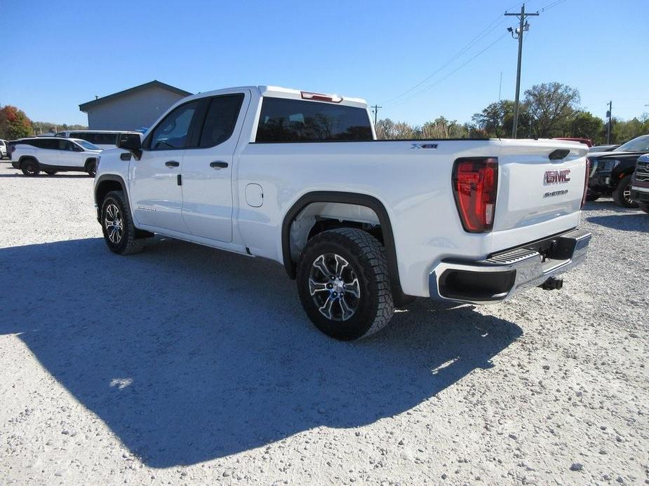 new 2025 GMC Sierra 1500 car, priced at $46,826